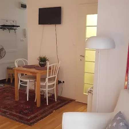 Mintage /former Mirage Apartmán *